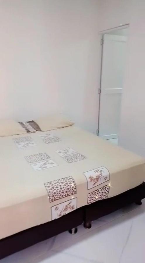 La Medellin Hostal Cartagena Luaran gambar