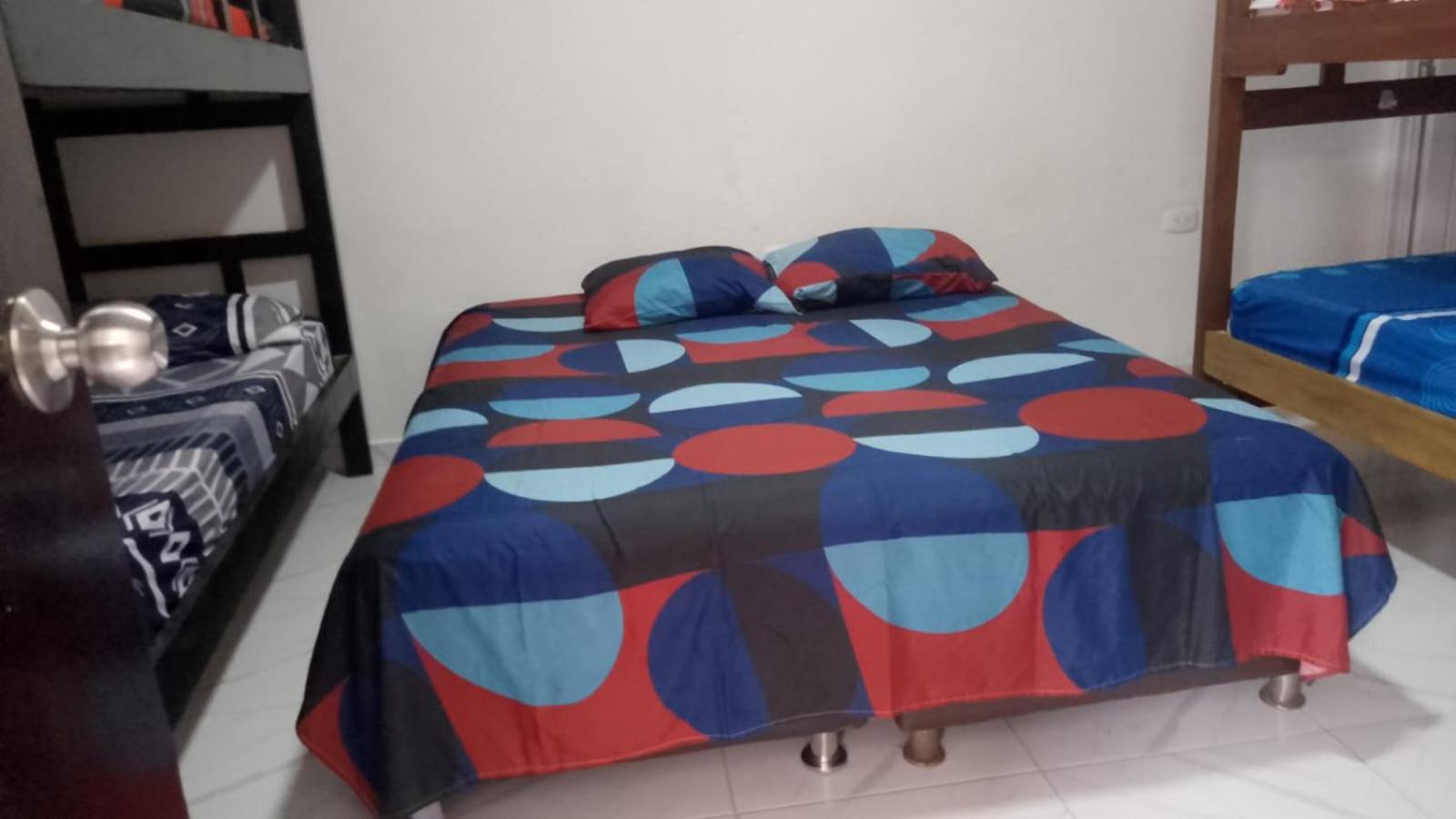La Medellin Hostal Cartagena Luaran gambar