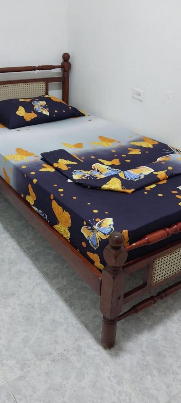 La Medellin Hostal Cartagena Luaran gambar